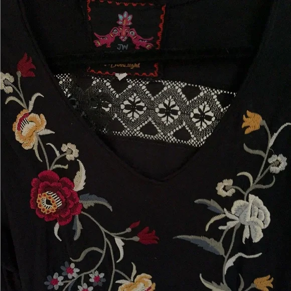 Johnny Was Embroidered Black Floral Women's Top XL - Picture 3 of 5